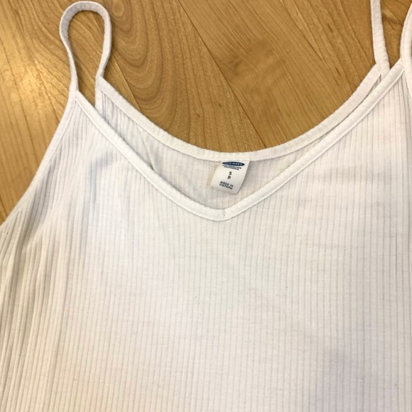 OLD NAVY WHITE TANK TOP - Picture 2 of 2